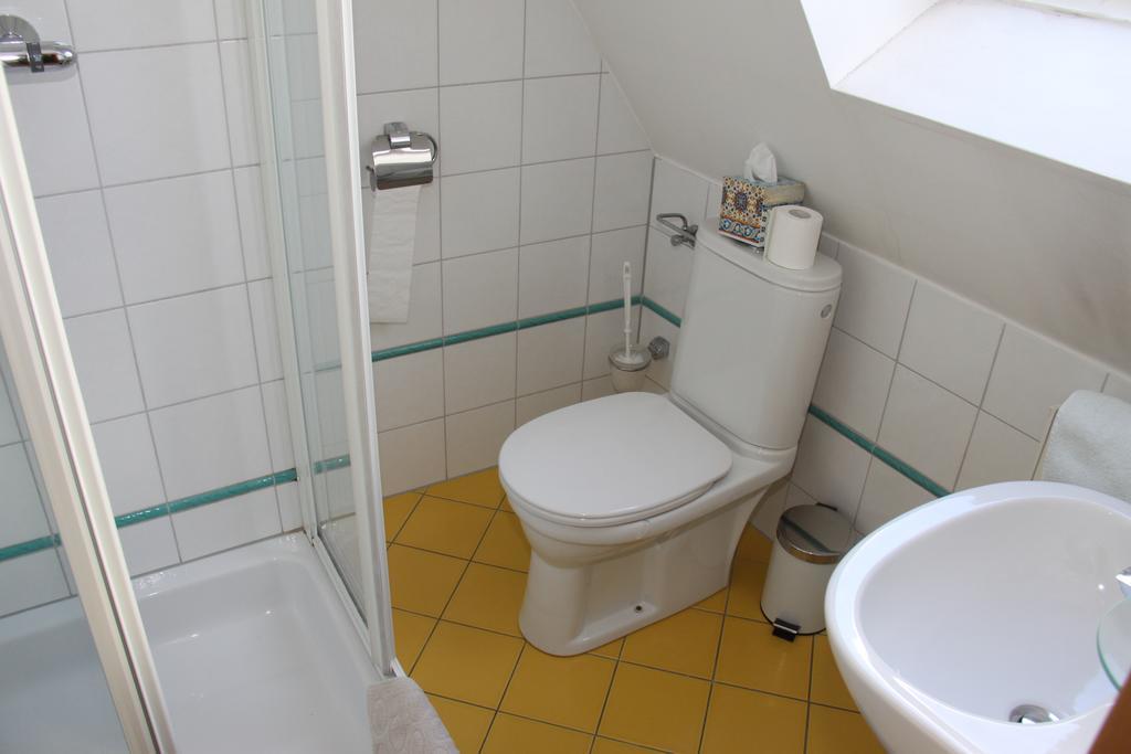 Pension Jahrbacher Leoben (Styria) Ruang foto